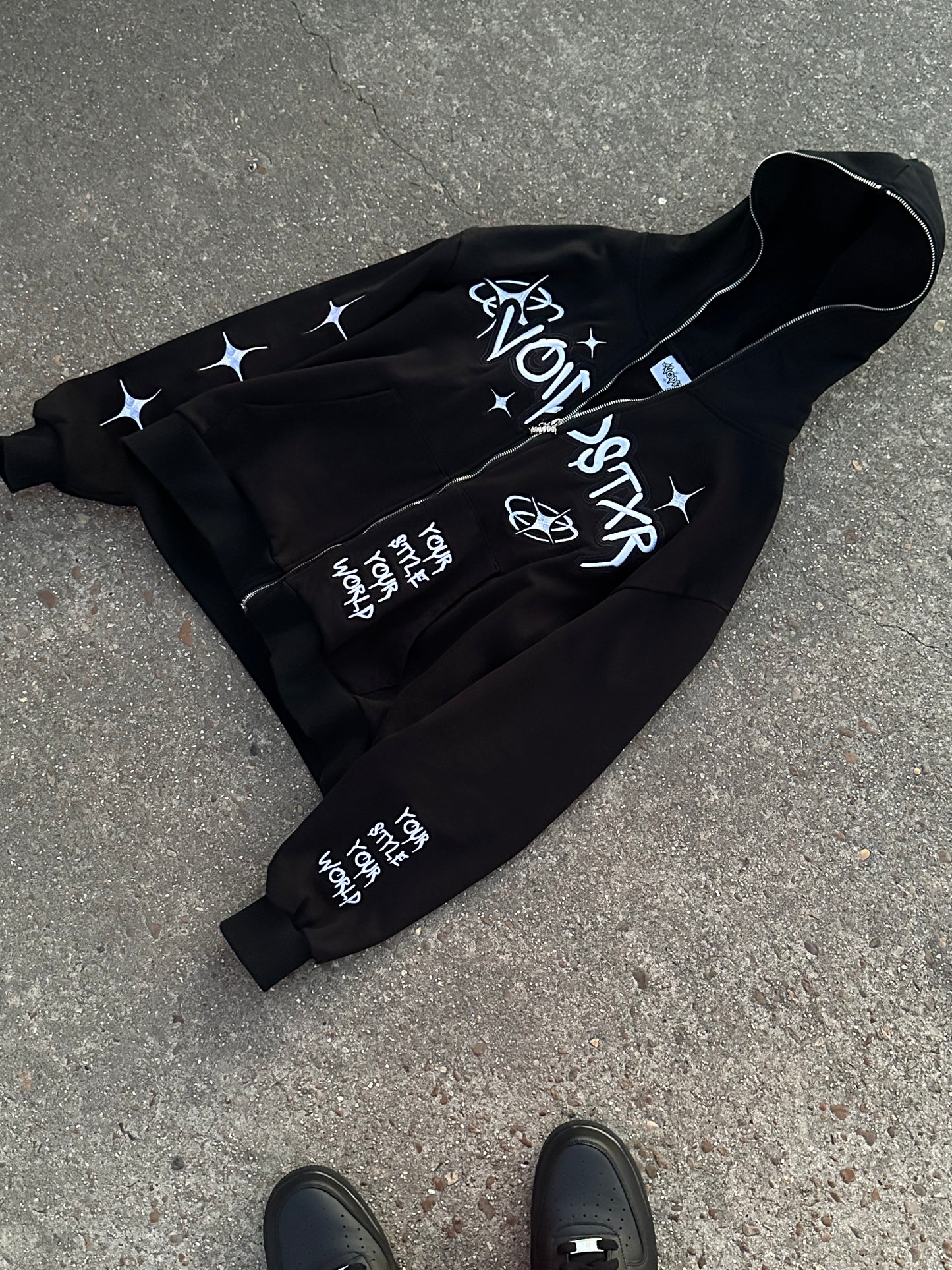 VOIDSTXR ZIPUP (BLACK)
