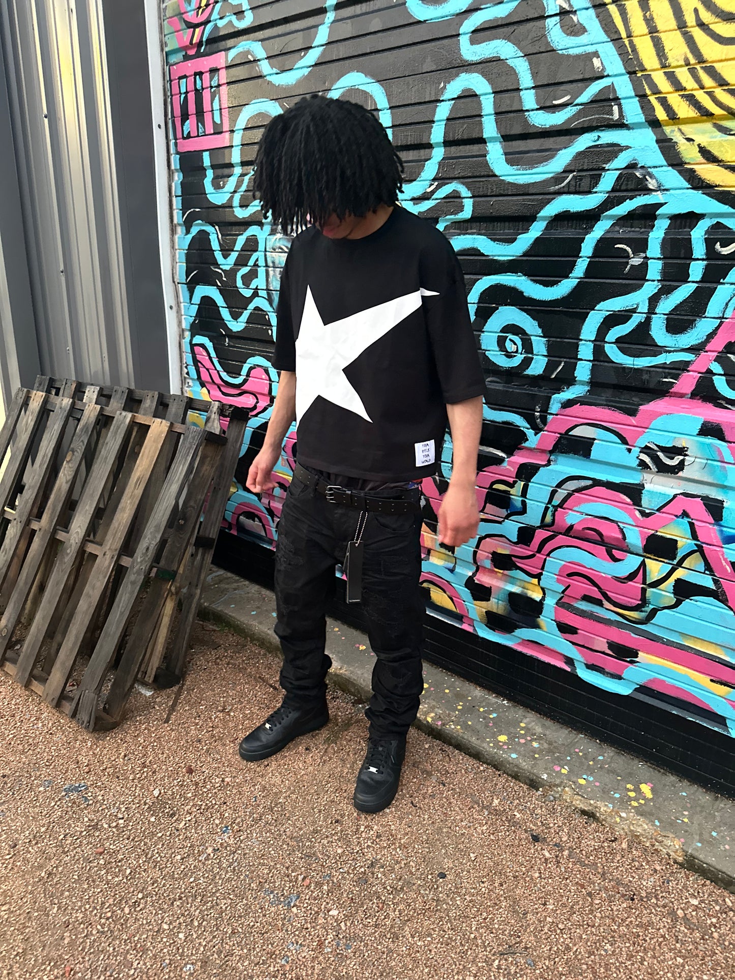 VOIDSTXR “L.O.V.E” SHIRT (BLACK)