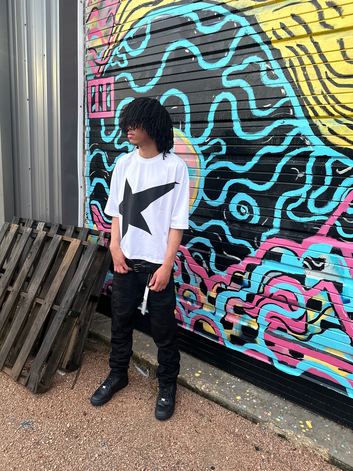 VOIDSTXR “L.O.V.E” SHIRT (WHITE)