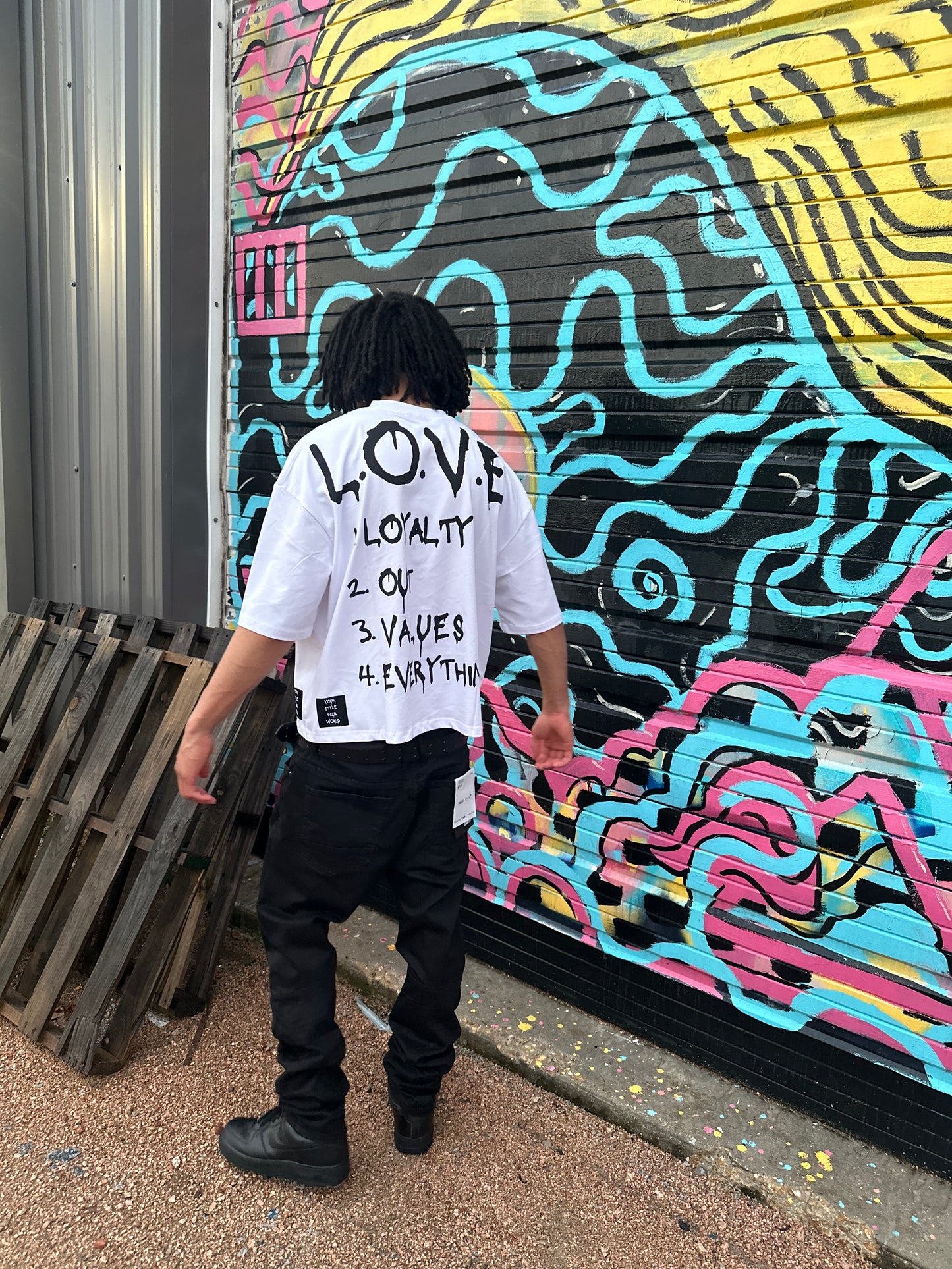 VOIDSTXR “L.O.V.E” SHIRT (WHITE)